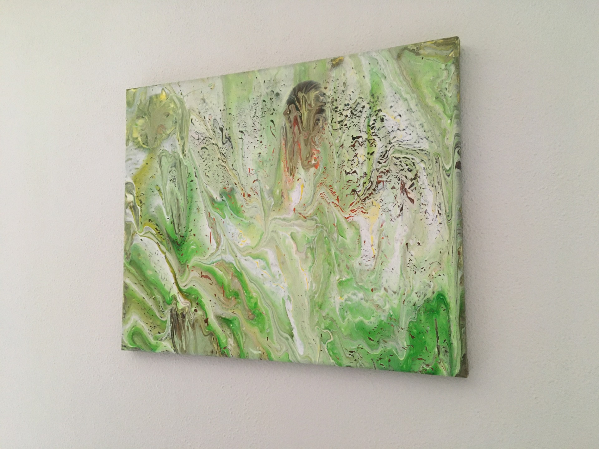indisponible :  APPARITIONS  